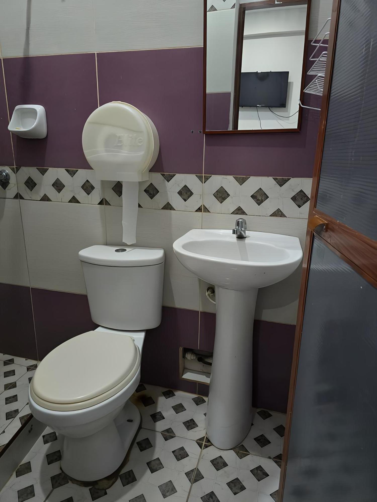 Hospedaje Mas Tarapoto Zewnętrze zdjęcie