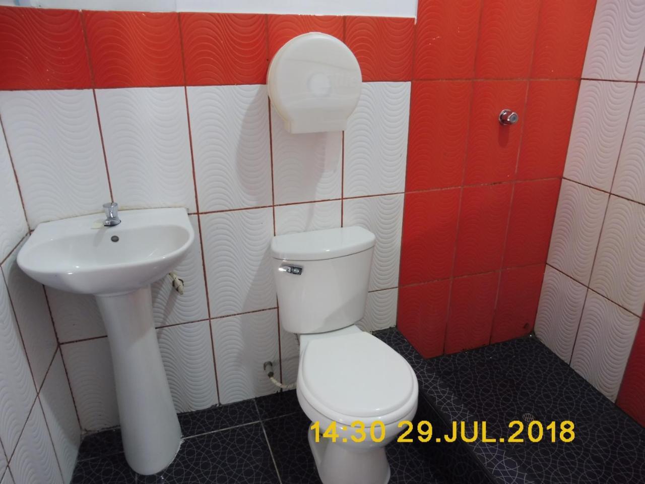Hospedaje Mas Tarapoto Zewnętrze zdjęcie
